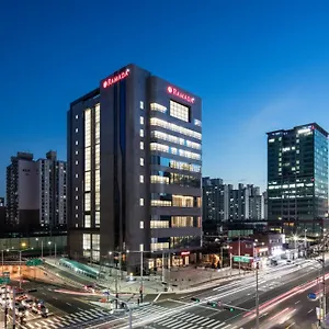 酒店 华美达首尔辛多林酒店, 首爾