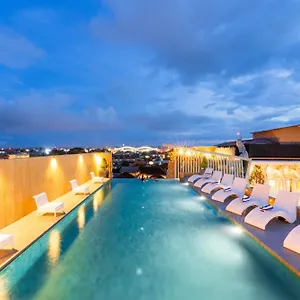 https://j-boutique-hotel.ubudhotelsnow.com